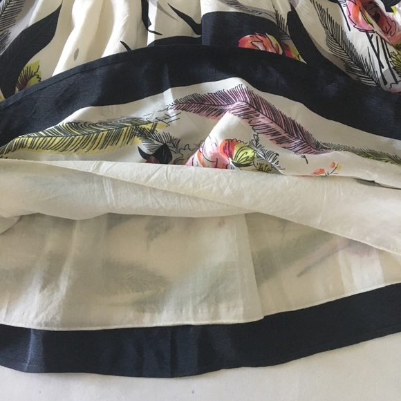 Kimchi Blue Floral Skater Skirt Sz 1 - Picture 2 of 7